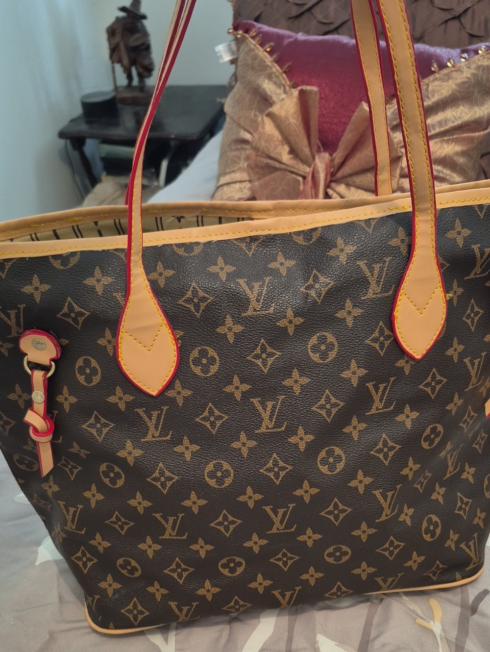 Tote Bag with LV  Design - Picture 8 of 10
